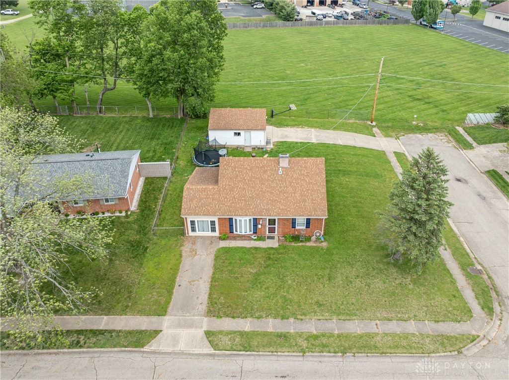 1418 Seminole Drive, Xenia, Ohio image 8