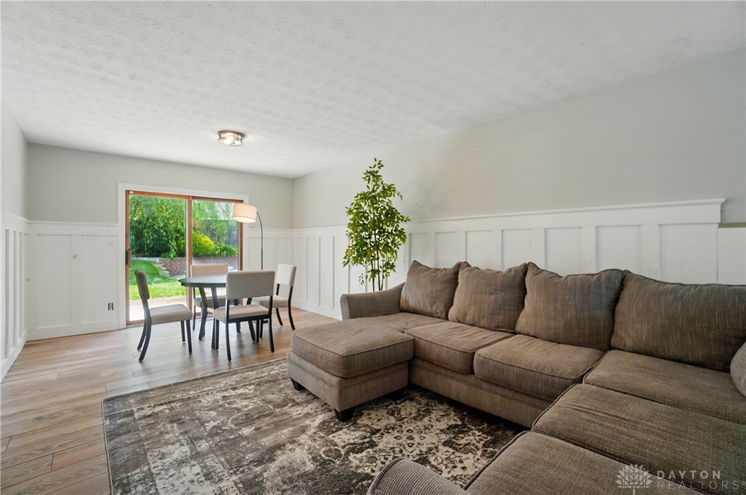 575 Foliage Lane, Springboro, Ohio image 6