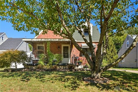 Photo of 1121 Patterson Road, Dayton, OH 45420 (MLS # 944527)