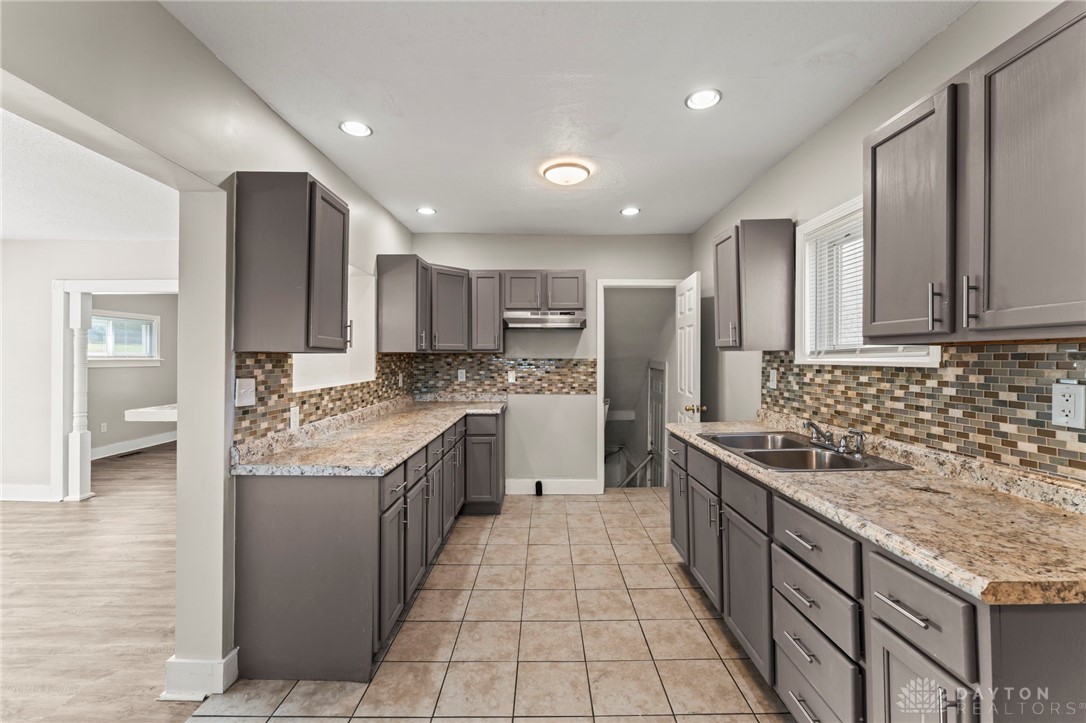 2460 Lakeview Avenue, Dayton, Ohio image 18