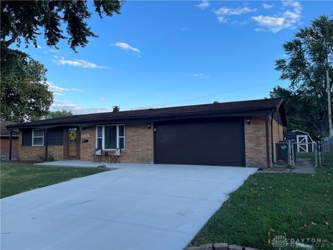 Photo of 508 Korner Avenue, Englewood, OH 45315 (MLS # 942317)