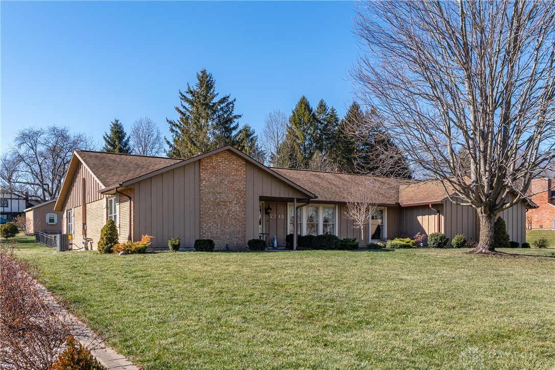 2745 Stauffer Drive, Beavercreek, Ohio image 36