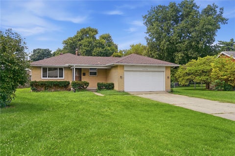 Photo of 3334 Carlin Drive, West Carrollton, OH 45449 (MLS # 968994)