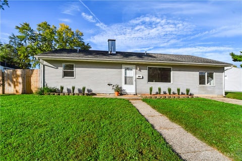Homes For Sale - 128 Marchmont Drive<br/> Fairborn, OH 45324