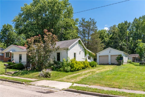 Homes For Sale - 847 E 3rd Street<br/> Xenia, OH 45385