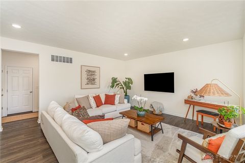 Tiny photo for 5485 Superior Court, Fairfield Twp, OH 45011 (MLS # 946521)
