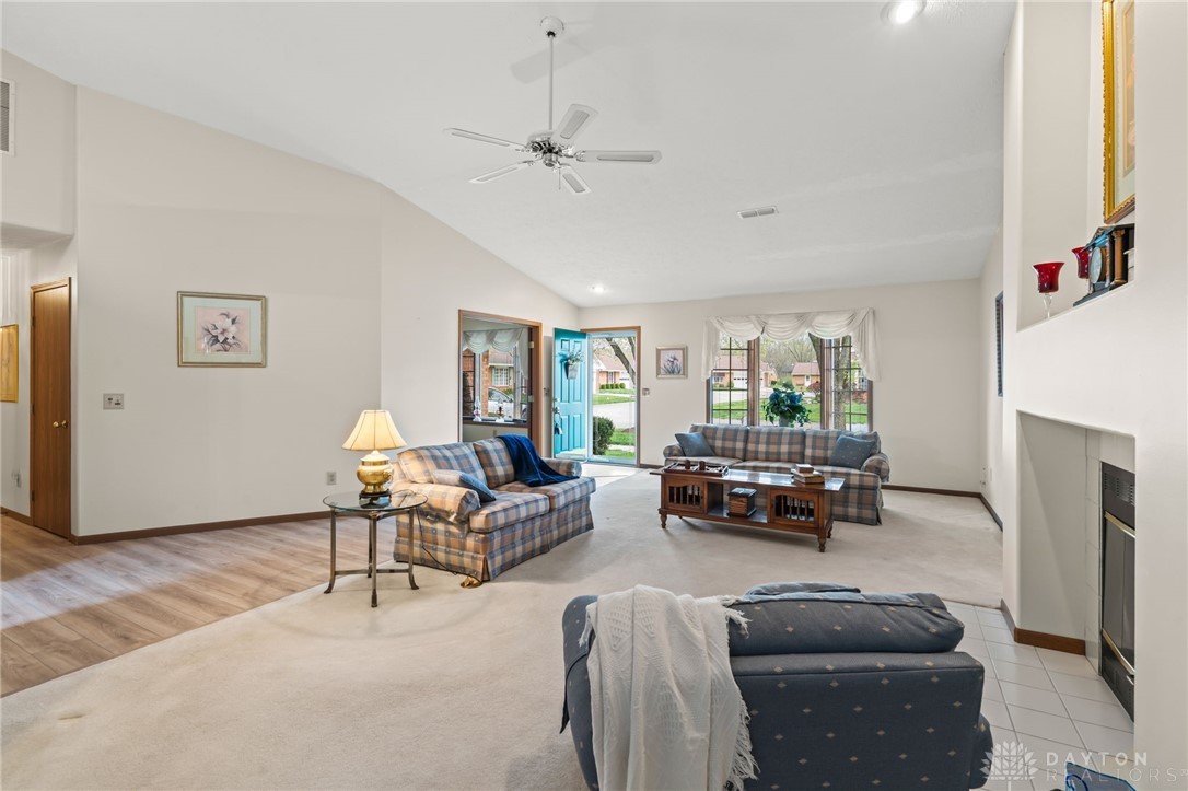 6887 Willow Tree Lane, Dayton, Ohio image 7