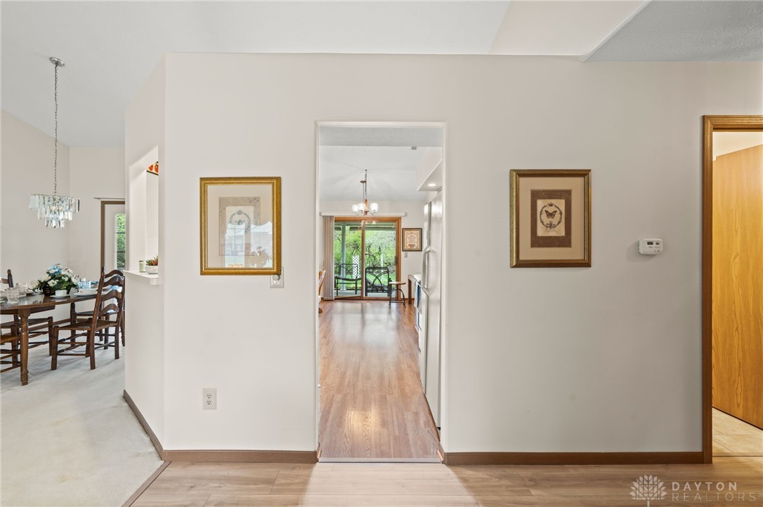 6887 Willow Tree Lane, Dayton, Ohio image 14
