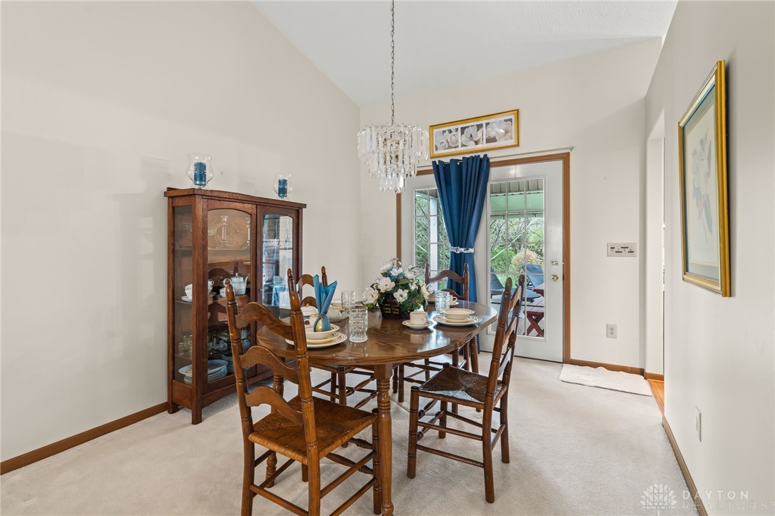 6887 Willow Tree Lane, Dayton, Ohio image 15