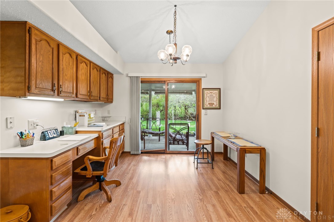 6887 Willow Tree Lane, Dayton, Ohio image 20
