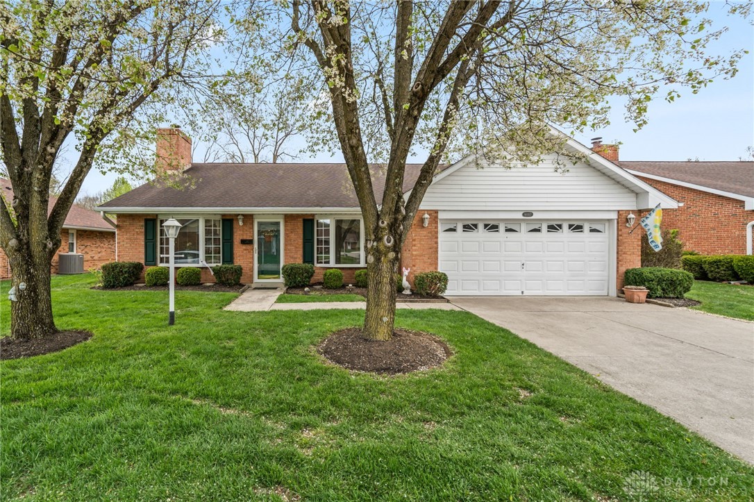 6887 Willow Tree Lane, Dayton, Ohio image 1