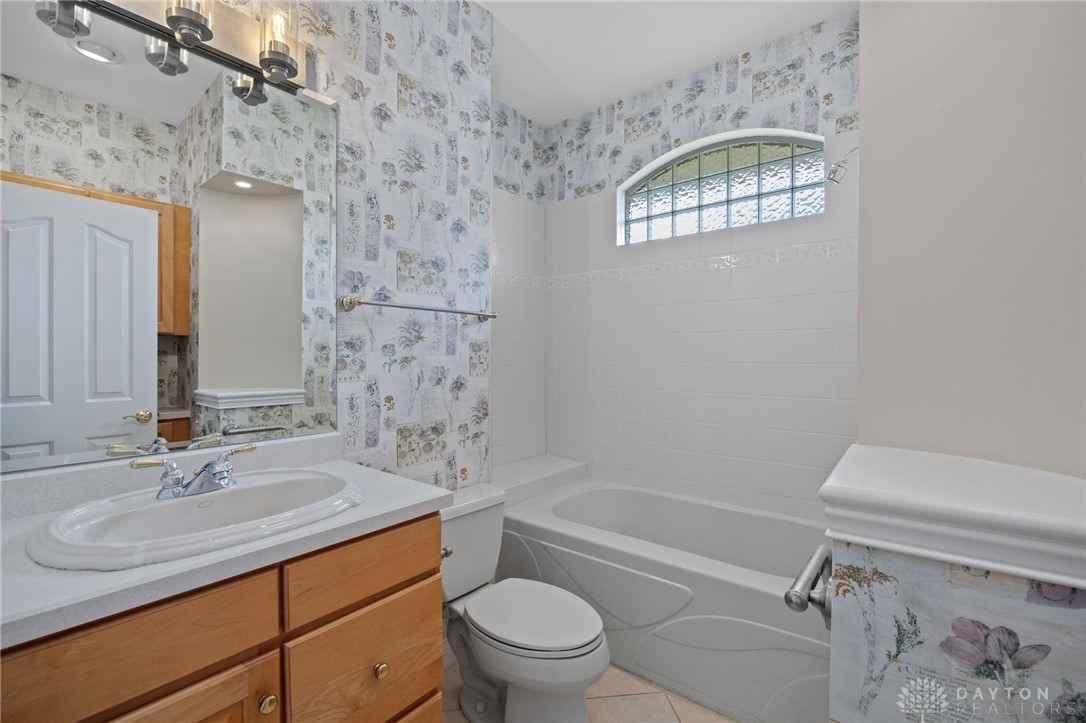 8 Galaton Court, Miamisburg, Ohio image 19