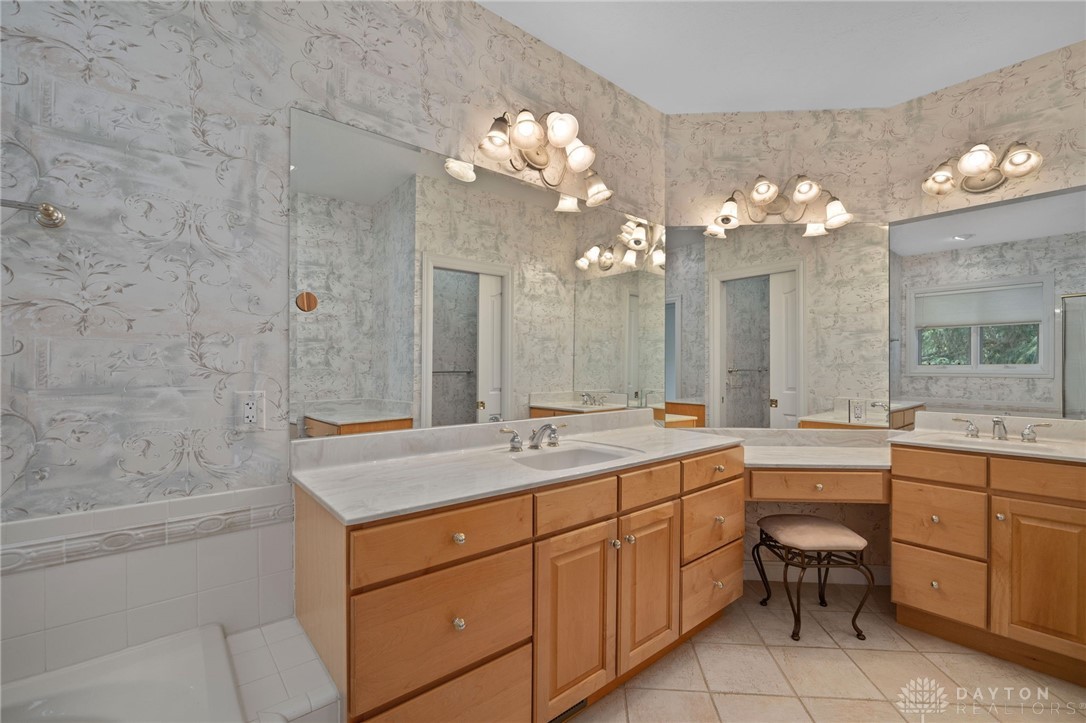 8 Galaton Court, Miamisburg, Ohio image 27