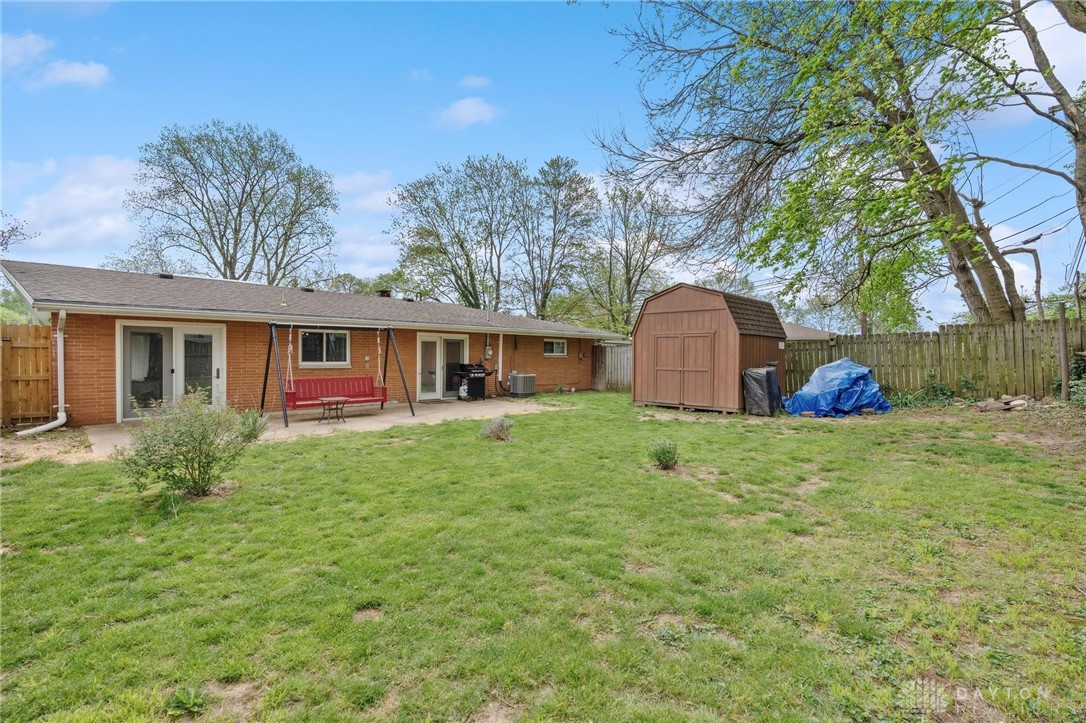 2685 Yalonda Court, Beavercreek, Ohio image 8