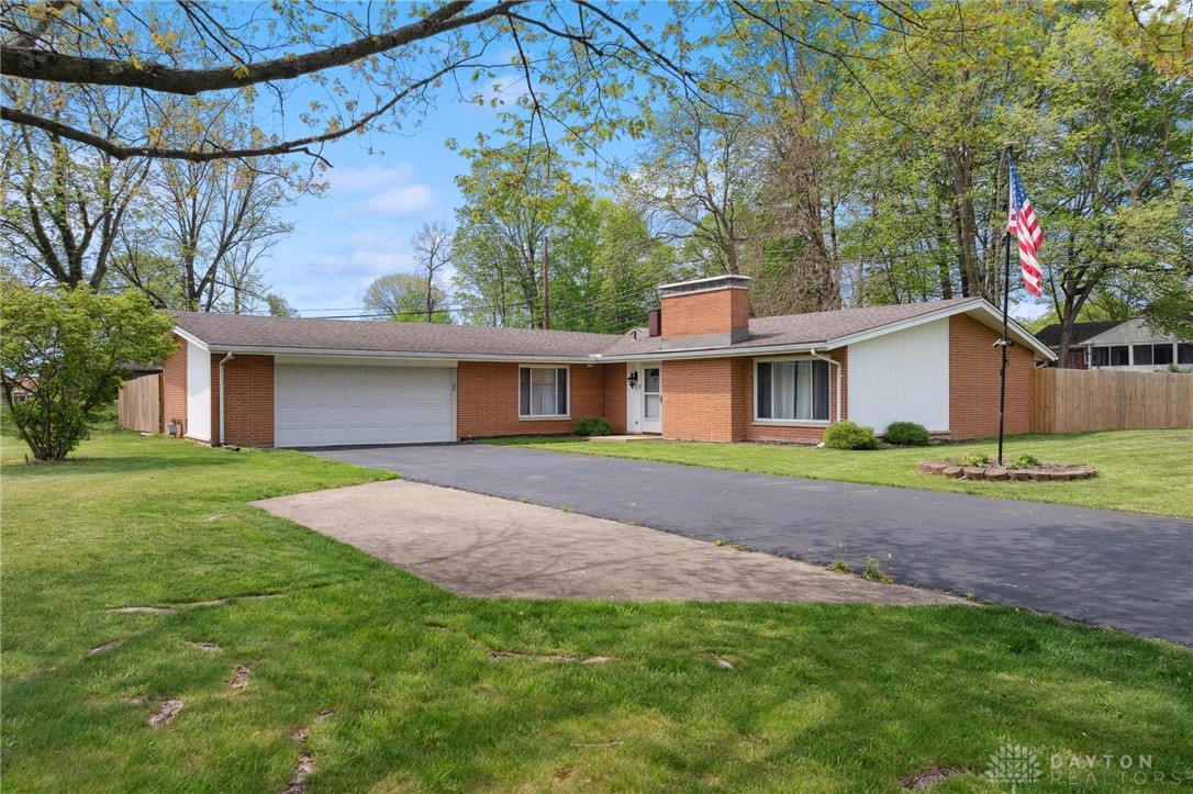 2685 Yalonda Court, Beavercreek, Ohio image 1