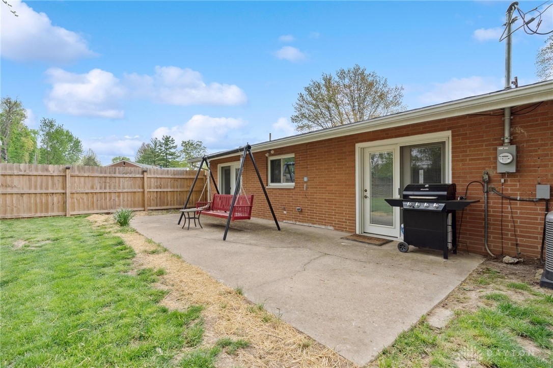 2685 Yalonda Court, Beavercreek, Ohio image 9