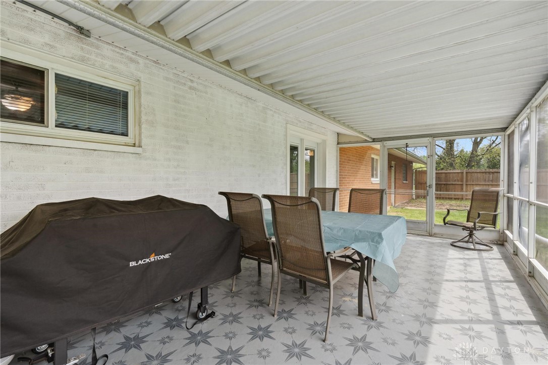 2685 Yalonda Court, Beavercreek, Ohio image 32