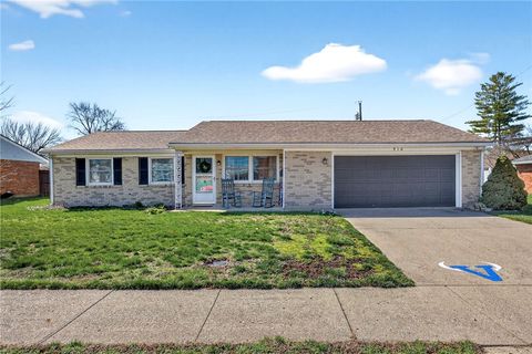 Homes For Sale - 916 Mystic Lane<br/> Miami County, Troy, OH 45373