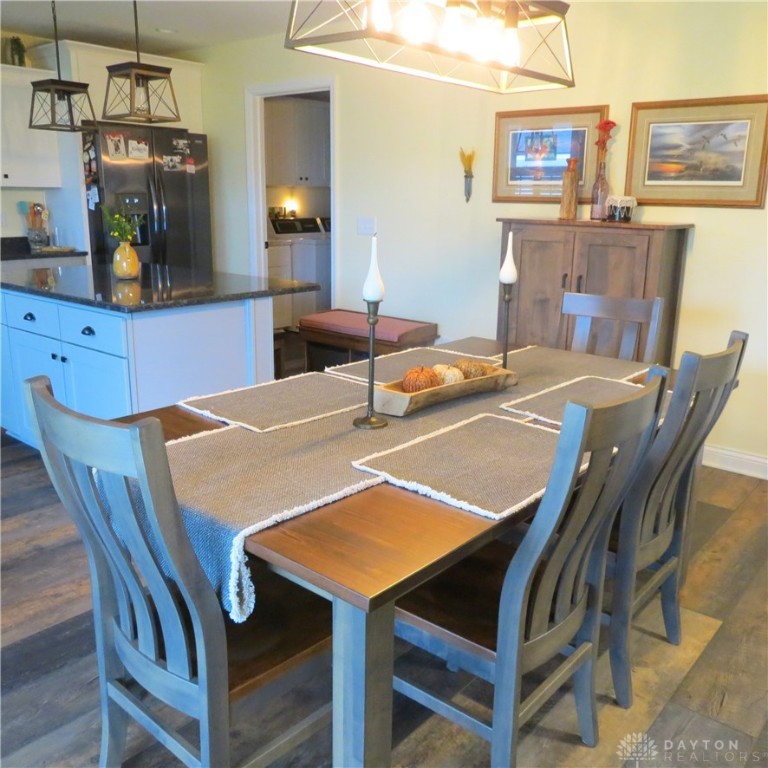 546 Loxley Lane, Troy, Ohio image 6