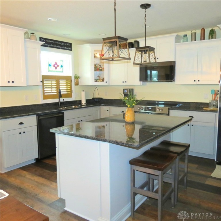 546 Loxley Lane, Troy, Ohio image 7