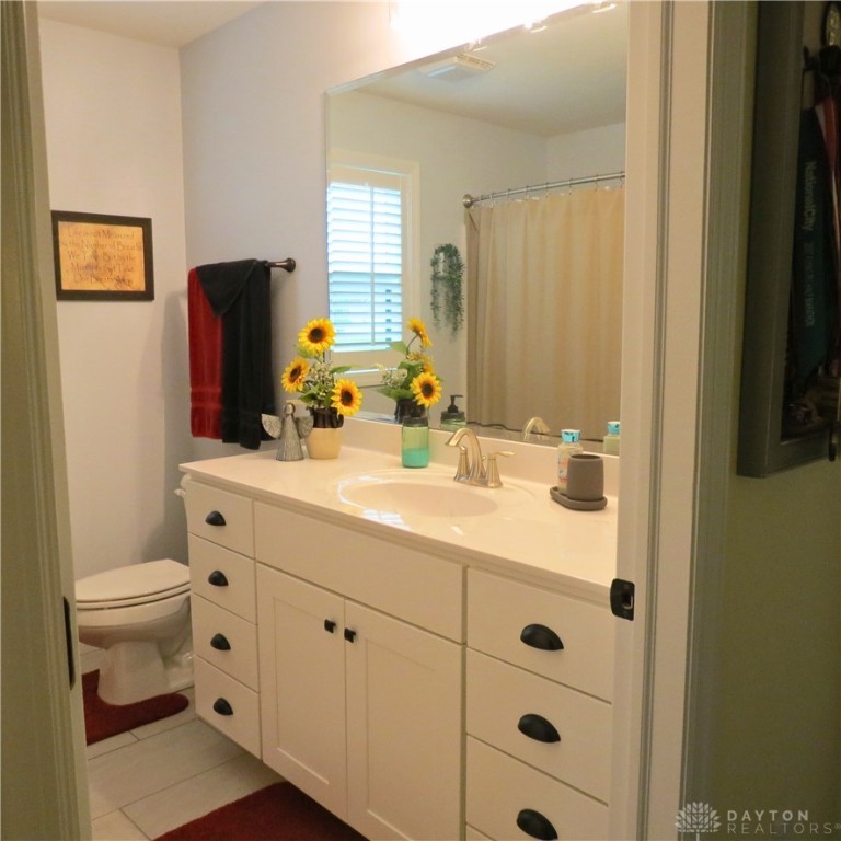 546 Loxley Lane, Troy, Ohio image 16