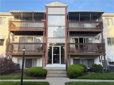 Photo of 5715 E Coach Drive #159, Dayton, OH 45440 (MLS # 957297)