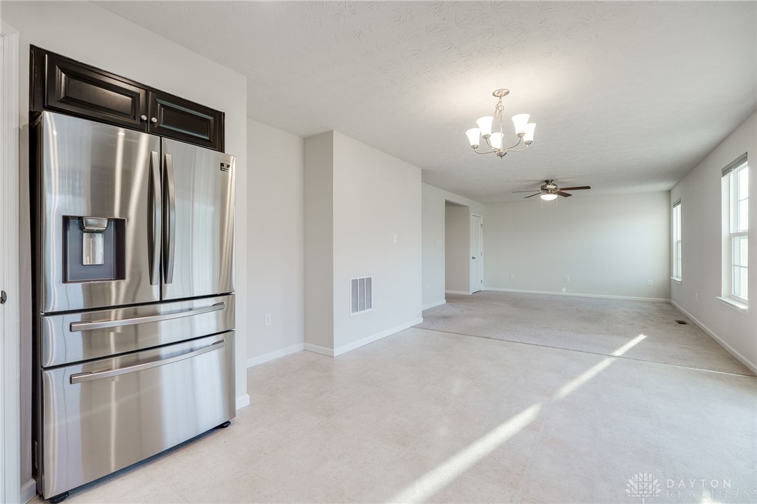 Fairborn, Ohio 45324, United States, 3 Bedrooms Bedrooms, ,3 BathroomsBathrooms,Residential,Active,87291