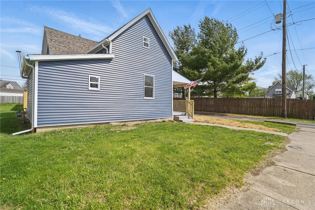 1002 Wayne Avenue, Springfield, Ohio image 3