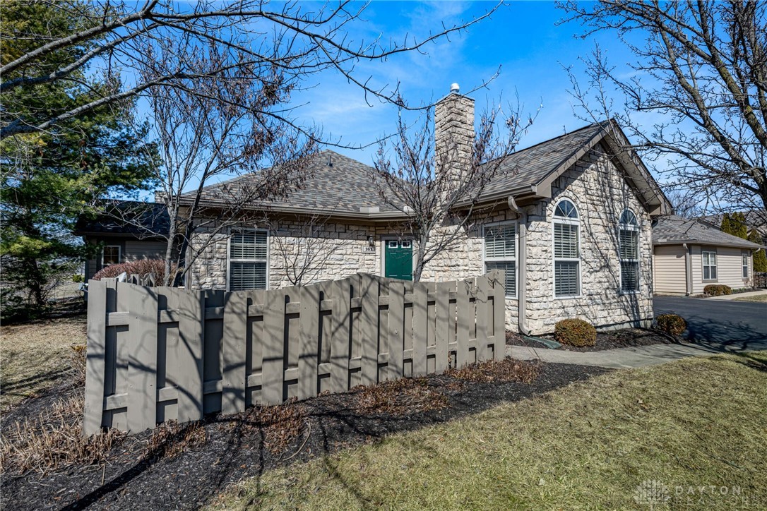 161 Villa Pointe Drive, Springboro, Ohio image 1