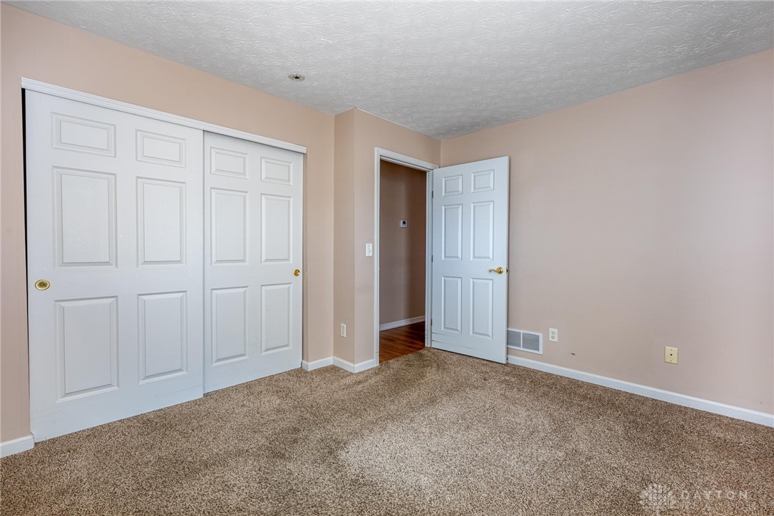 161 Villa Pointe Drive, Springboro, Ohio image 14