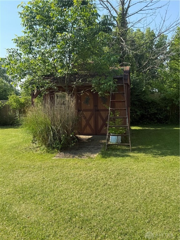 114 N Clayton Road, New Lebanon, Ohio image 33