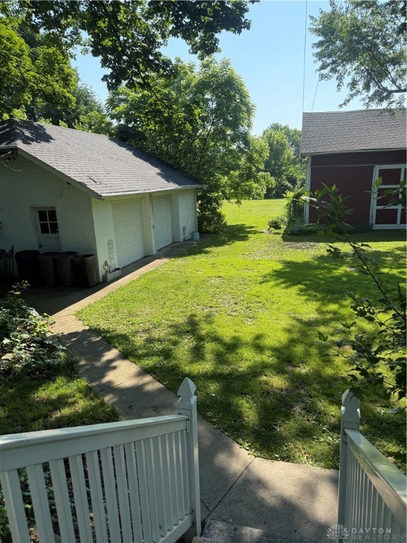 114 N Clayton Road, New Lebanon, Ohio image 29