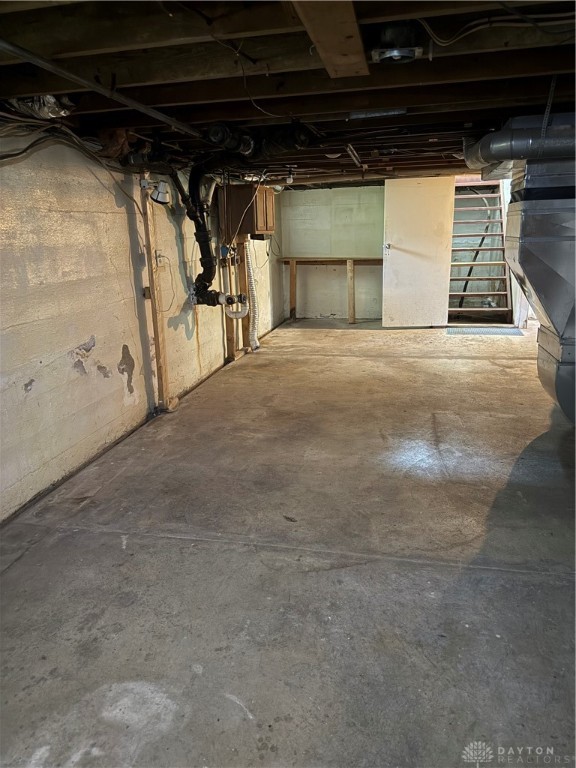 114 N Clayton Road, New Lebanon, Ohio image 18