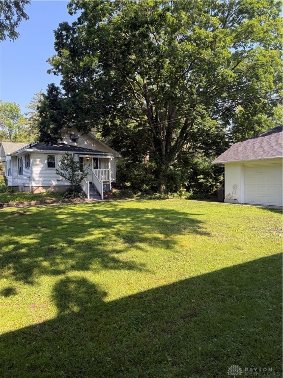 114 N Clayton Road, New Lebanon, Ohio image 27