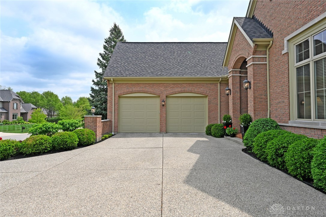 6641 Sherbourne Court, Mason, Ohio image 4