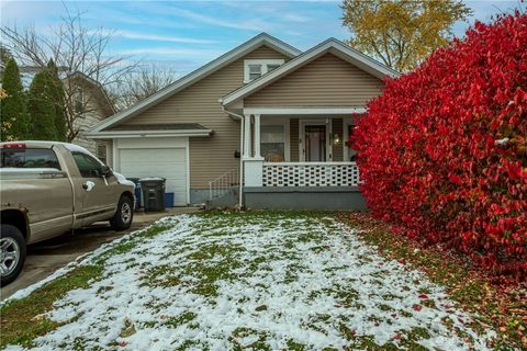 Photo of 2921 Kenmore Avenue, Dayton, OH 45420 (MLS # 947637)