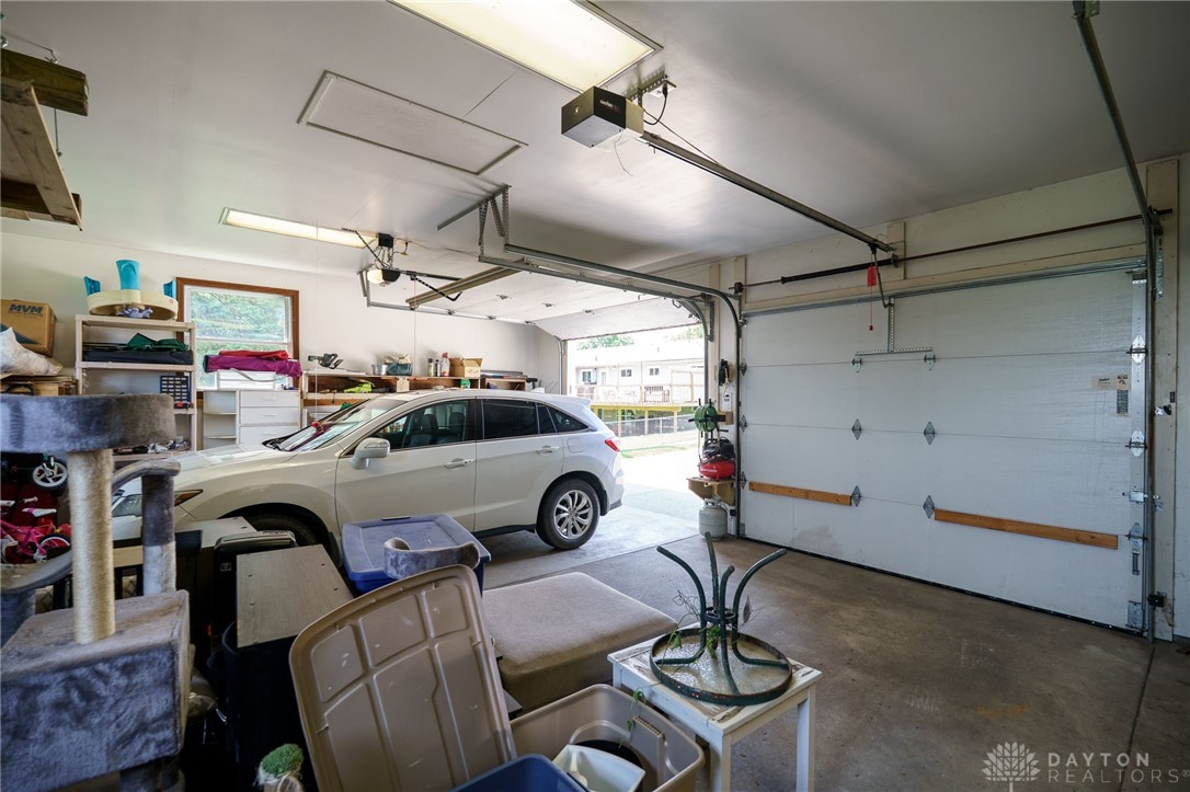 3101 E Leffel Lane, Springfield, Ohio image 32