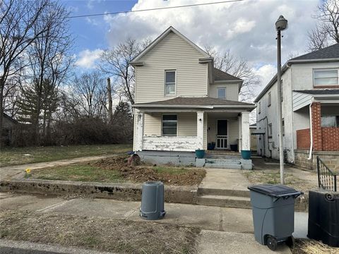 Homes For Sale - 1374 W Mulberry Street<br/> Clark County, Springfield, OH 45506