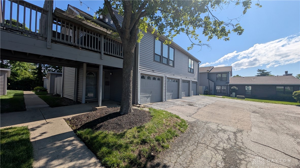 2968 Asbury Court, Miamisburg, Ohio image 3