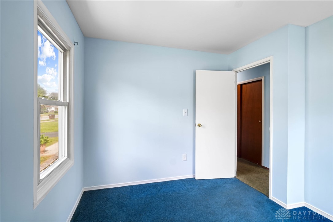 1385 Kylemore Drive, Xenia, Ohio image 16