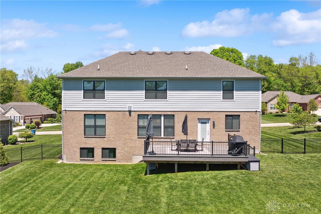 4061 Woodland Ridge Court, Bellbrook, Ohio image 3