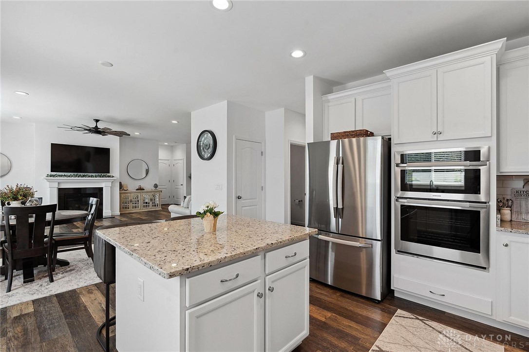 4061 Woodland Ridge Court, Bellbrook, Ohio image 17