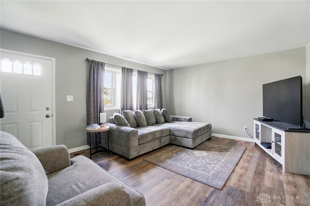 2059 Rockdell Drive, Fairborn, Ohio image 14