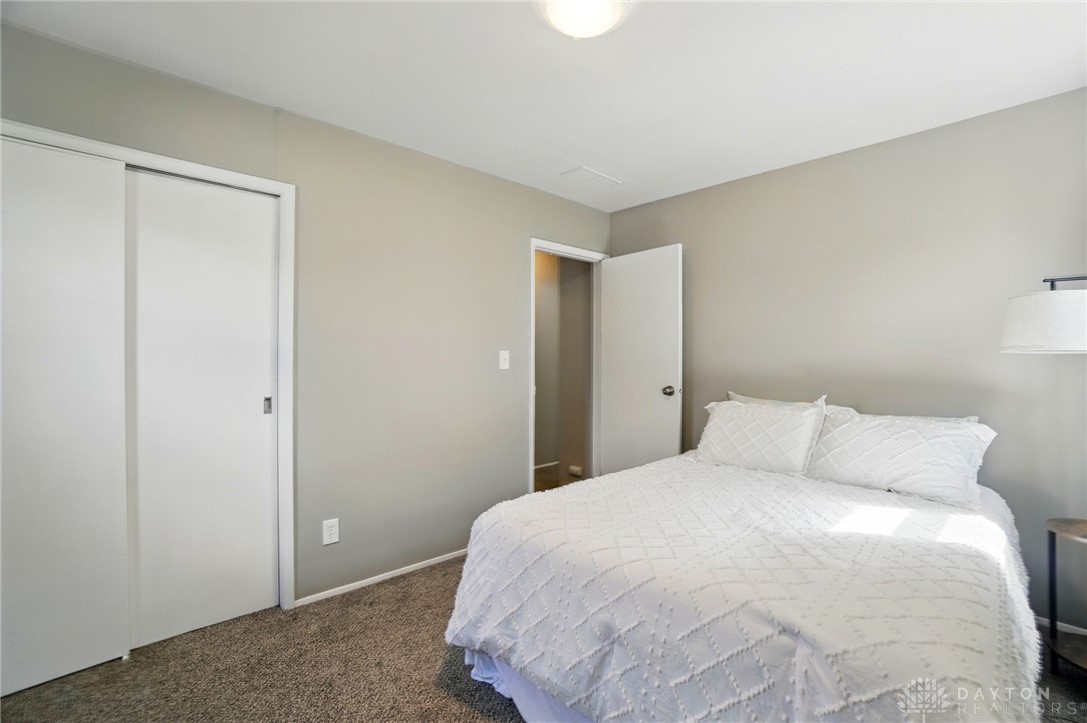 2059 Rockdell Drive, Fairborn, Ohio image 26