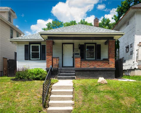 Homes For Sale - 1727 W Riverview Avenue<br/> Dayton, OH 45402