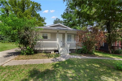 Photo of 4615 Dayview Avenue, Dayton, OH 45417 (MLS # 944691)
