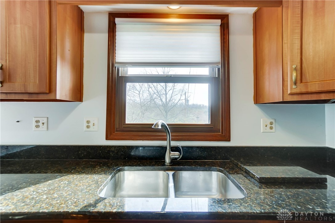 130 Farmington Drive, Hamilton, Ohio image 17