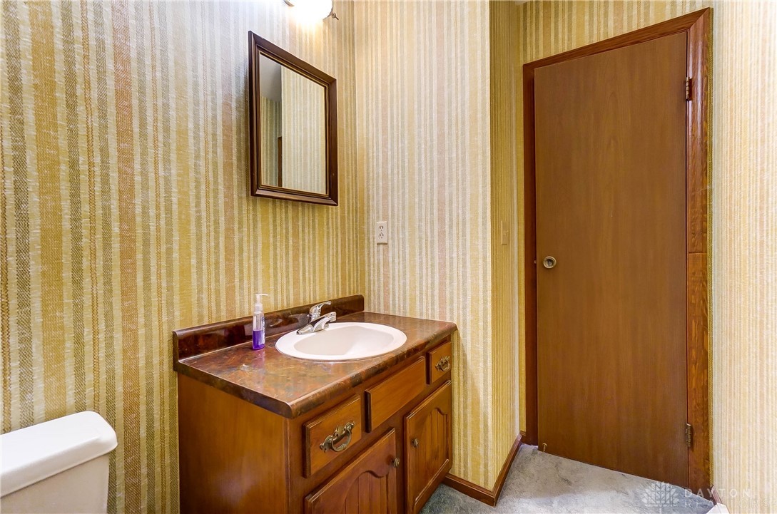 130 Farmington Drive, Hamilton, Ohio image 40