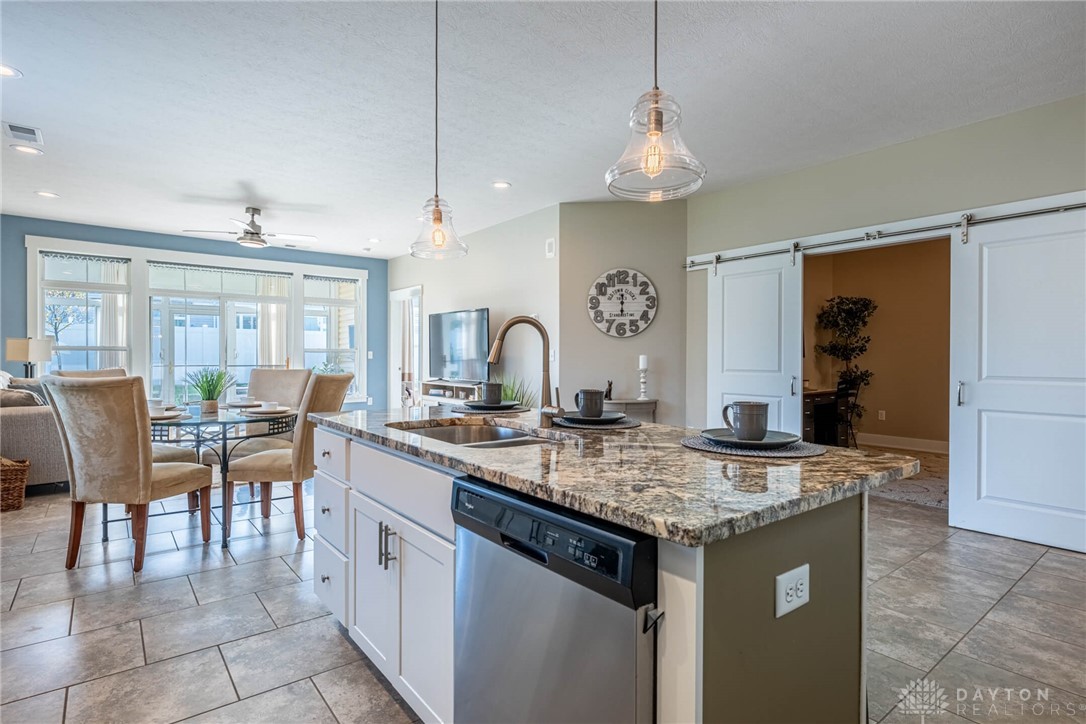 648 Coral Court, Beavercreek, Ohio image 9