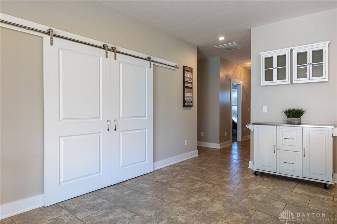 648 Coral Court, Beavercreek, Ohio image 19